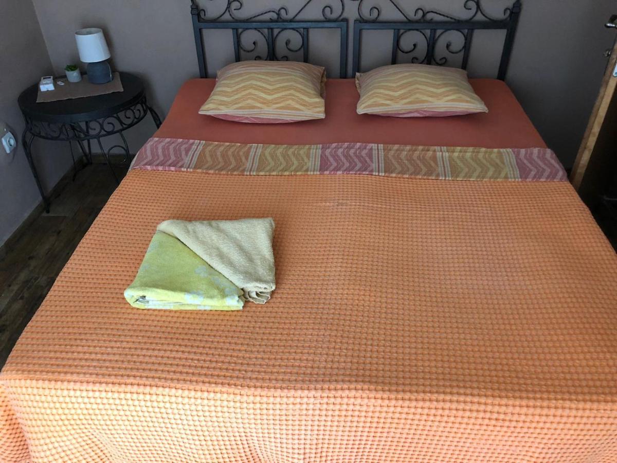 Hostel Anton Tivat Zewnętrze zdjęcie